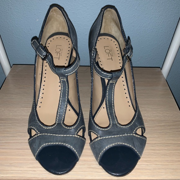 LOFT Leather Vintage Heel - Picture 1 of 8